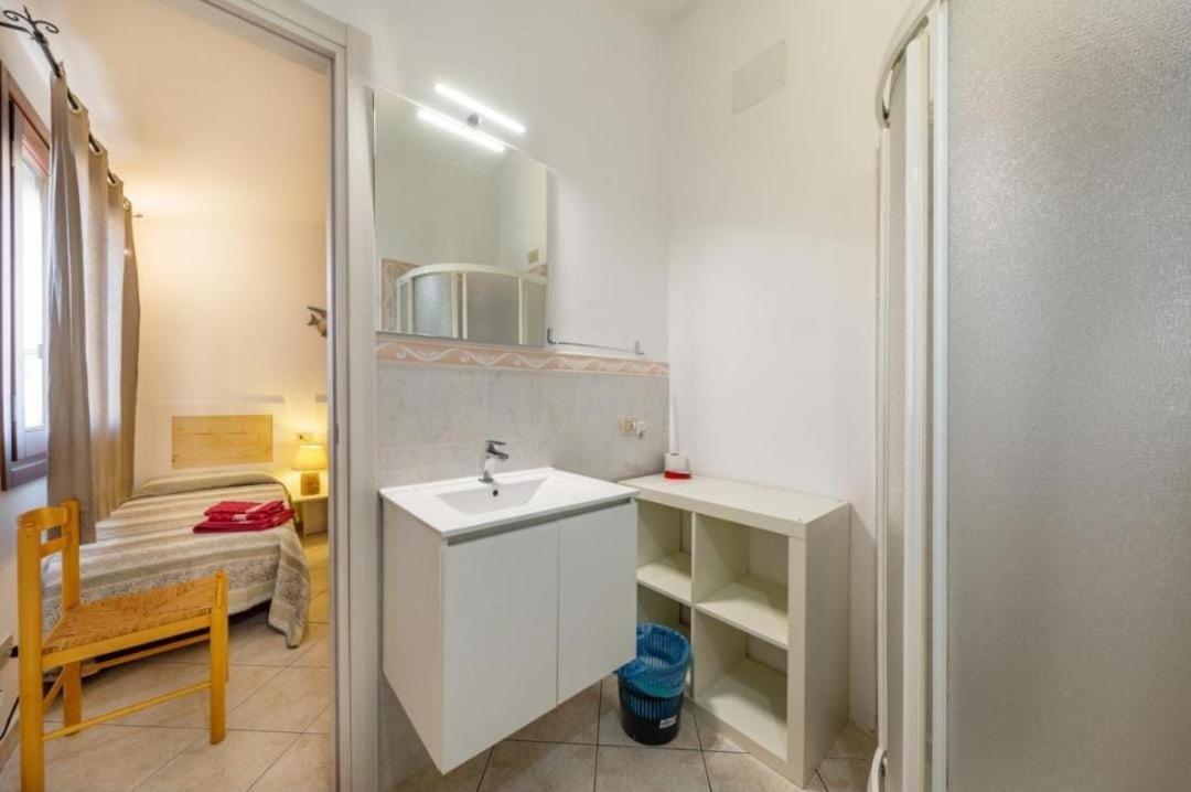 B&B Rotta Per Tavolara Porto San Paolo  Exterior foto