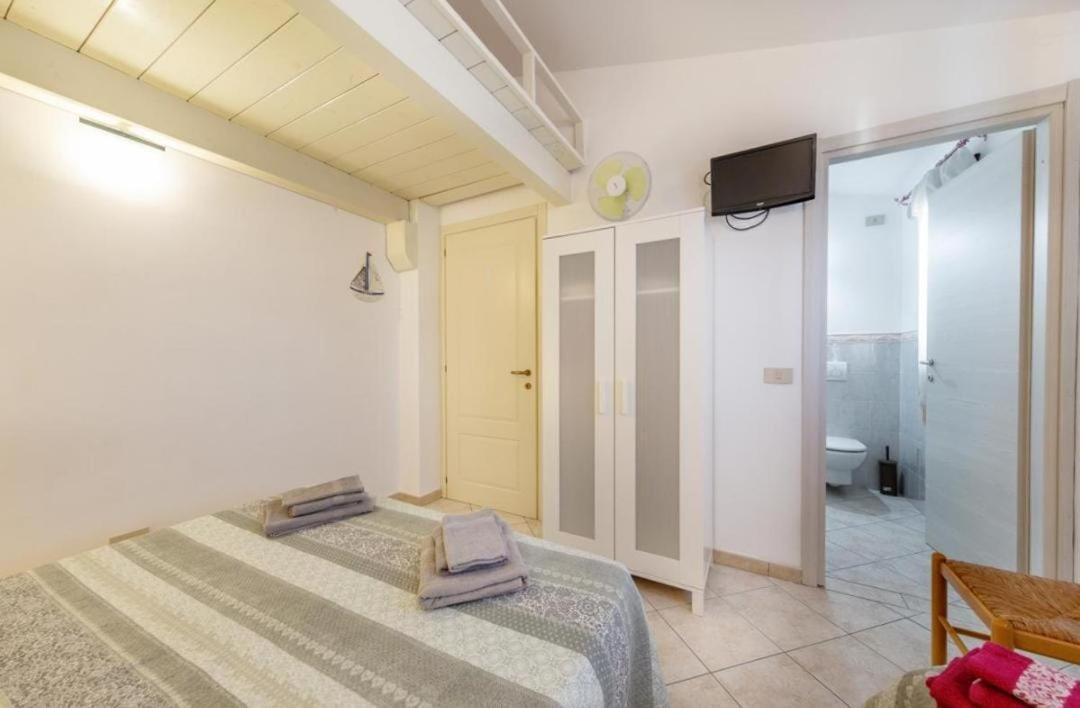 B&B Rotta Per Tavolara Porto San Paolo  Exterior foto