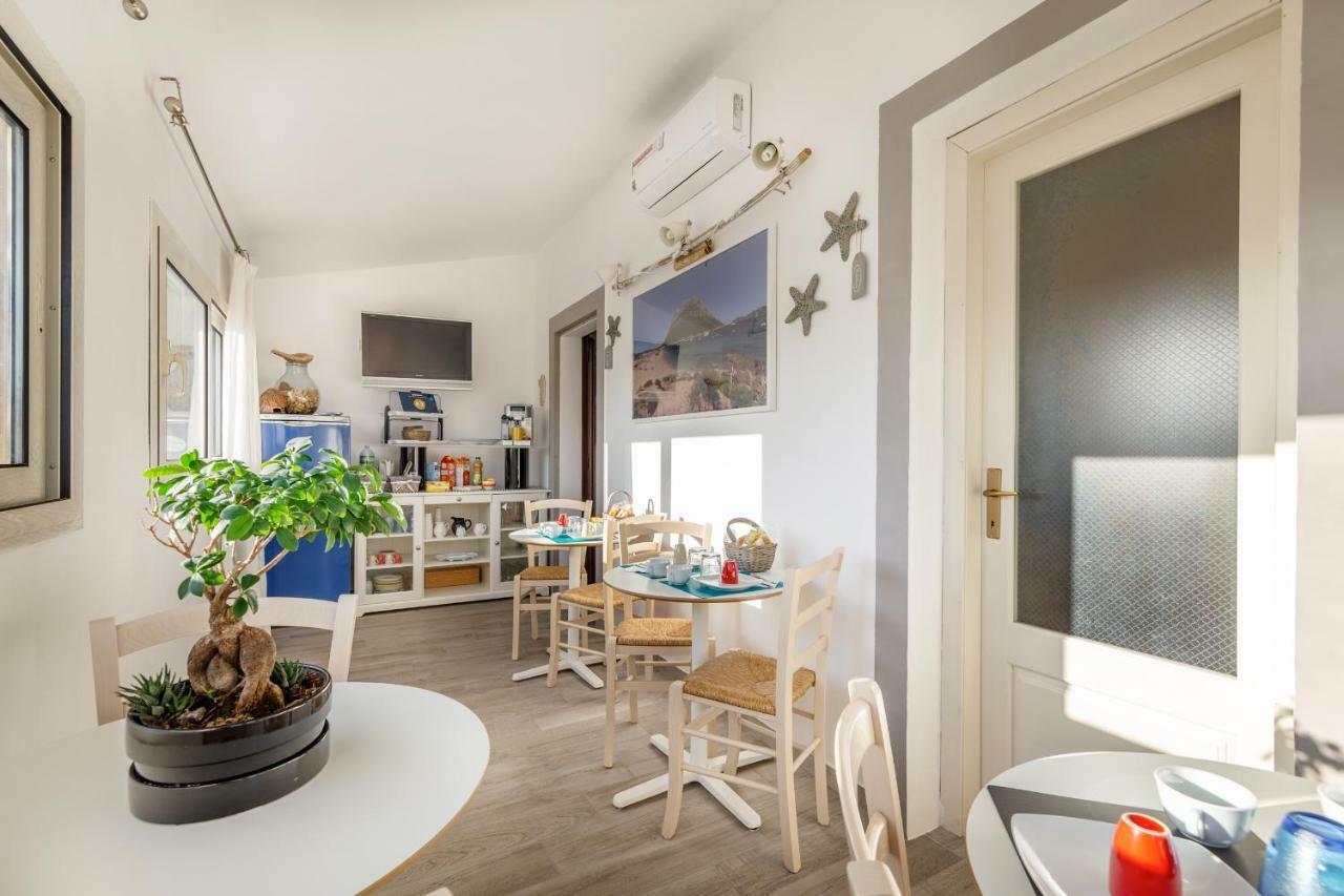 B&B Rotta Per Tavolara Porto San Paolo  Exterior foto